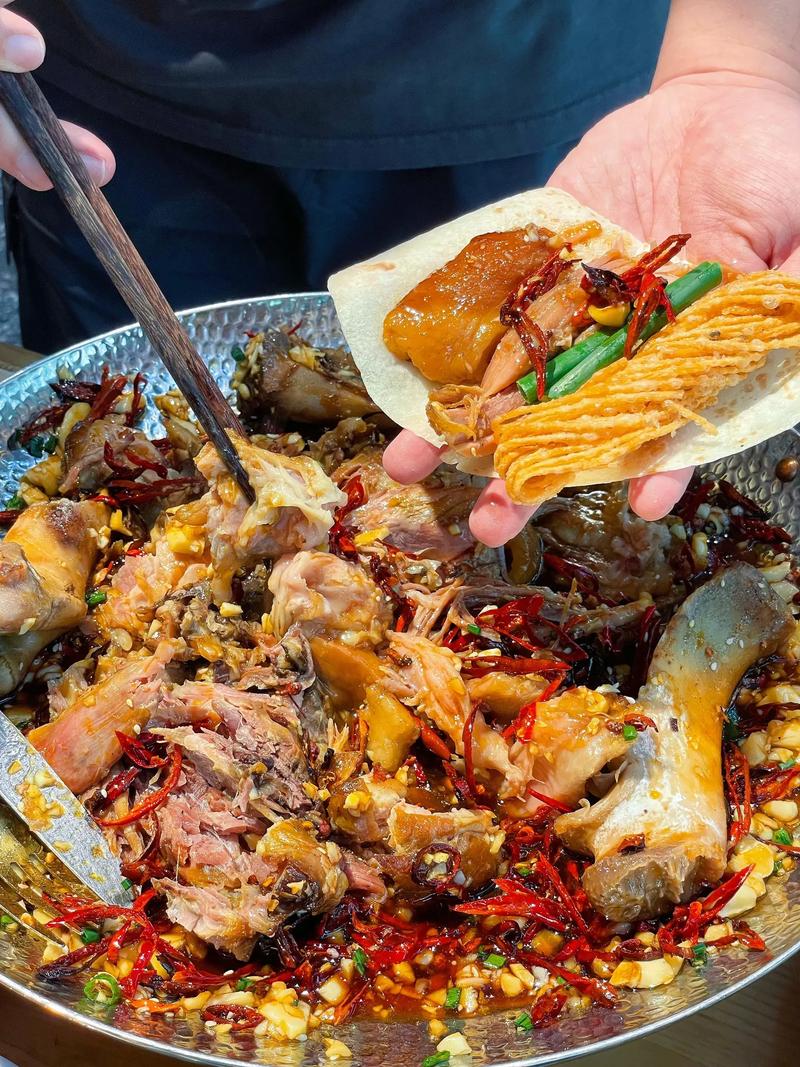 Xi’an Muslim Quarter Night Tour: Halal Street Food Guide | ST — China Travel Guide | Sunda Travel