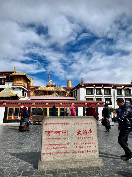 Exploring the Natural Beauty and Tibetan Culture in Western Sichuan and Tibet