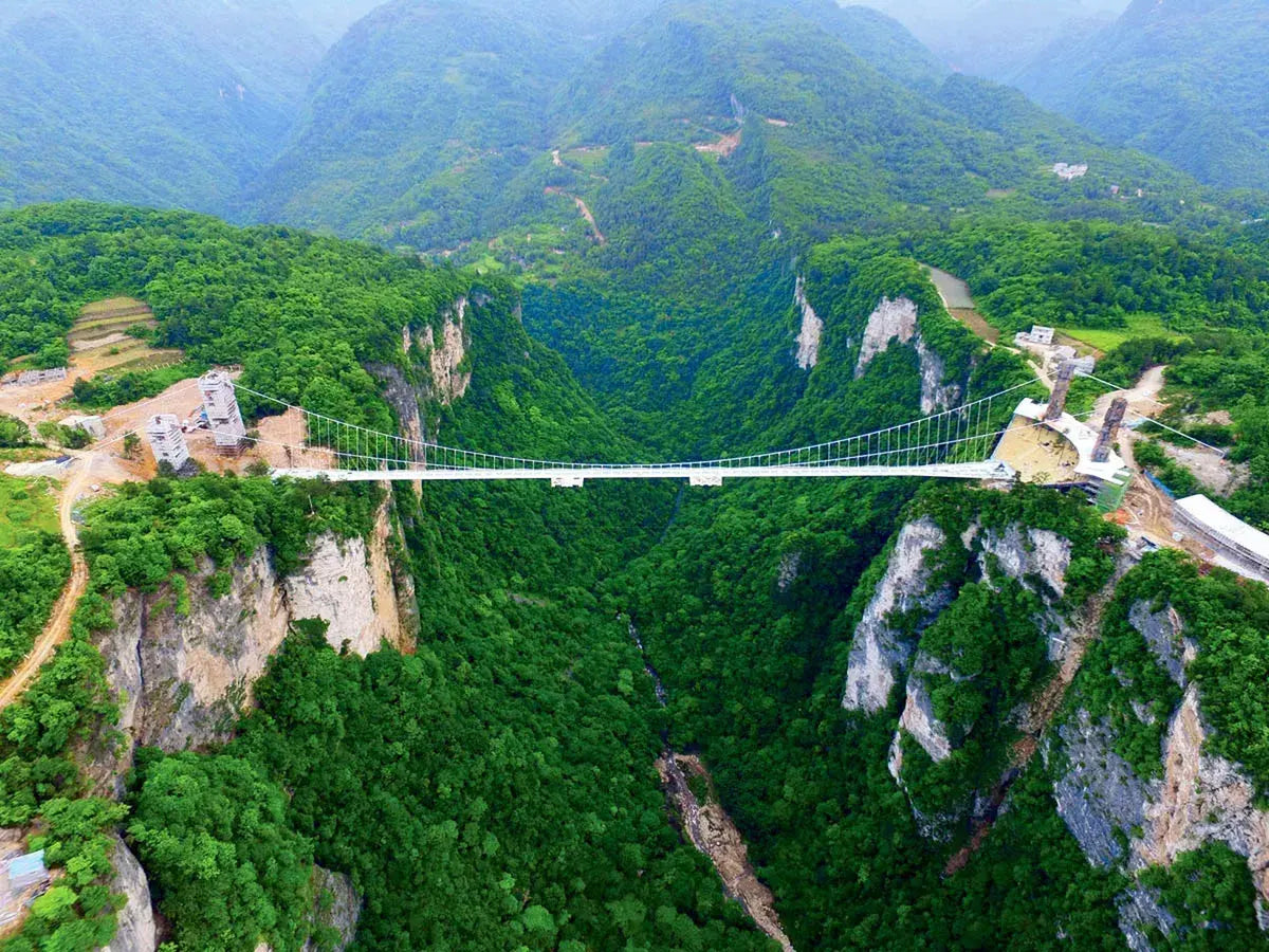 Enter the Avatar-Like Mountains — Zhangjiajie
