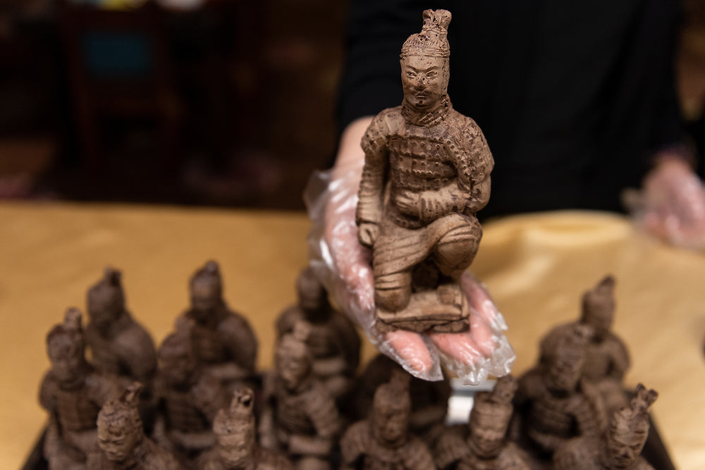 2 Days Xi'an Essence Tour: City Wall, Terracotta DIY & Hanyangling