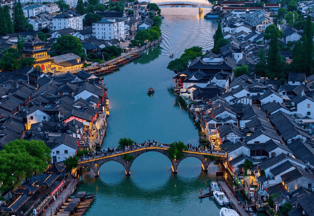 1 Day Shanghai Tour: Water Town, 1000 Trees, The Bund