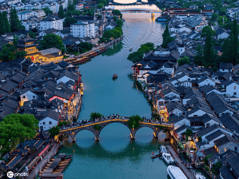 1 Day Shanghai Tour: Water Town, 1000 Trees, The Bund