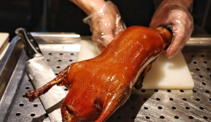 5 Days Beijing Winter Tour with Nanshan Ski, Hutong Family Visit & Hot Spring